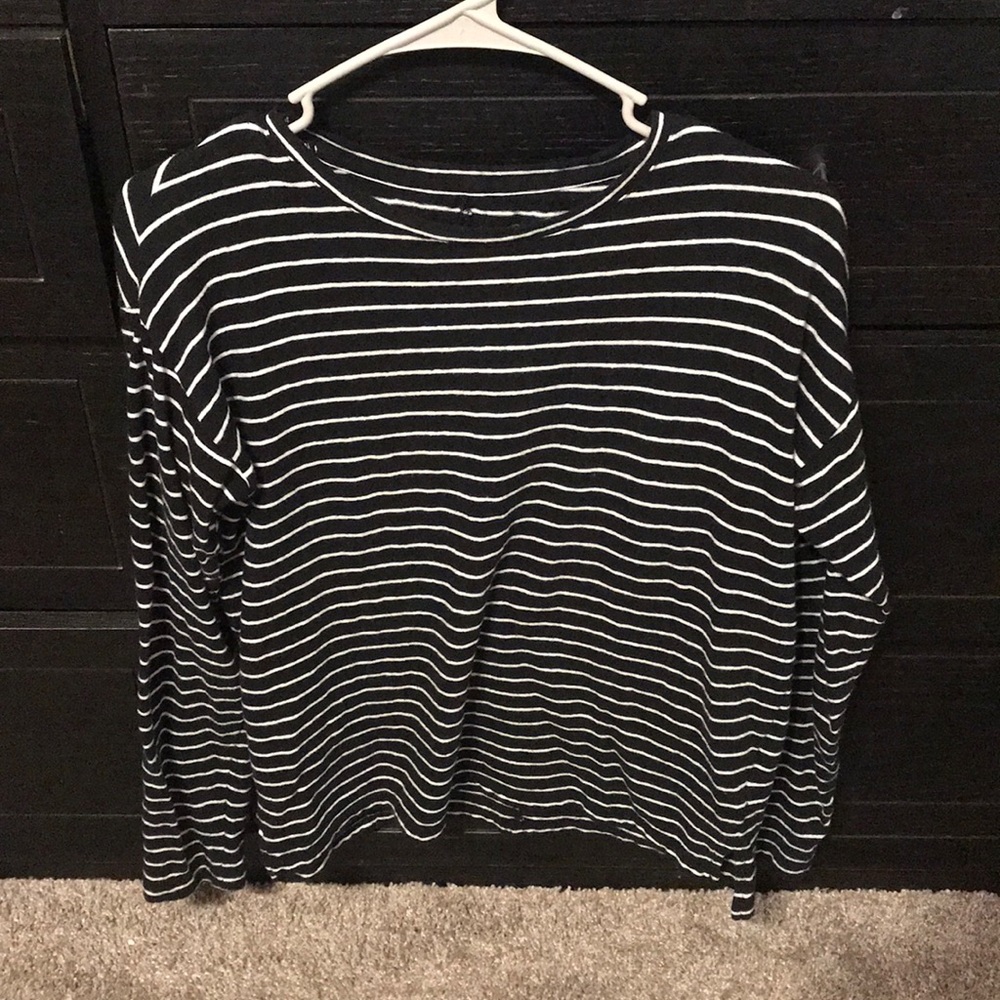 Universal thread tee - Picture 3 of 4